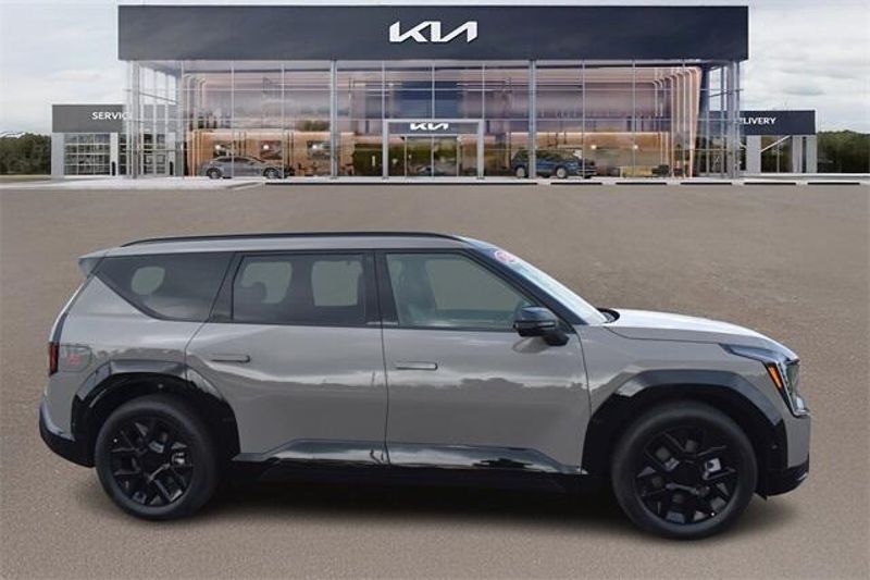 New 2026 Kia EV9 LandImage 2