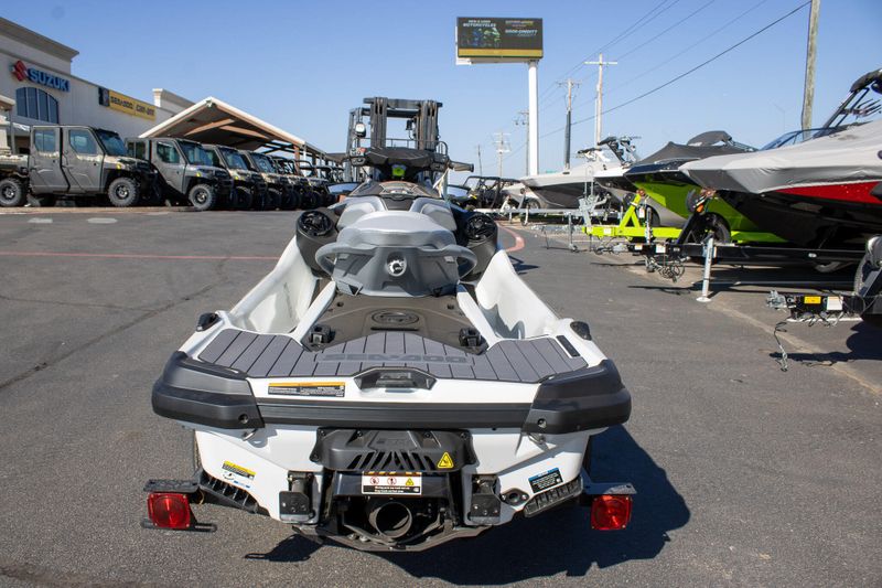 NEW 2026 SEADOO GTX LIMITED 325 WITH SOUND SYSTEM Image 7