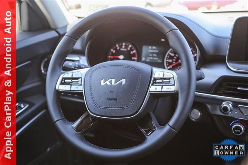 Used 2022 Kia Telluride LXImage 10