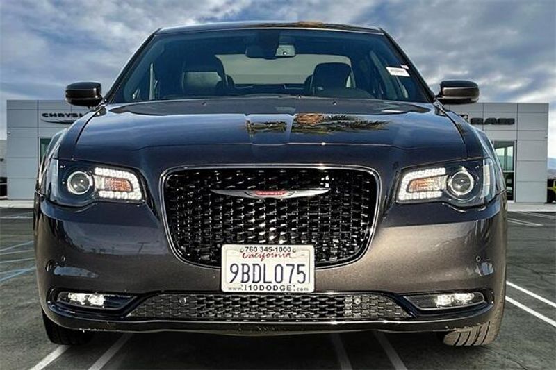 2022 Chrysler 300 SImage 2