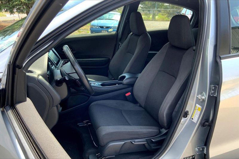 2019 Honda HR-V Sport photo 24