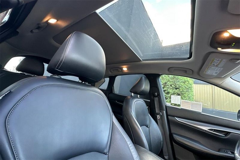 2022 Infiniti QX50 Luxe photo 17