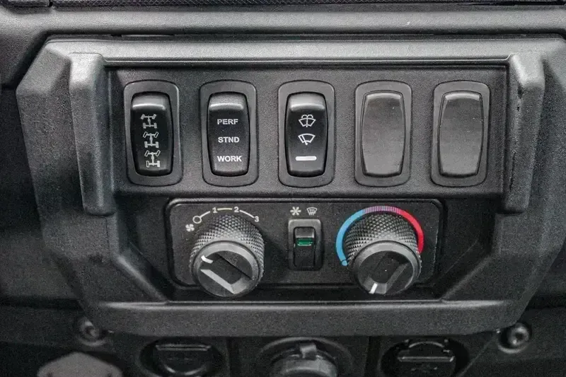 NEW 2025 POLARIS RANGER CREW XP 1000 NORTHSTAR EDITION PREMIUM BLUE SLATE METALLIC Image 11