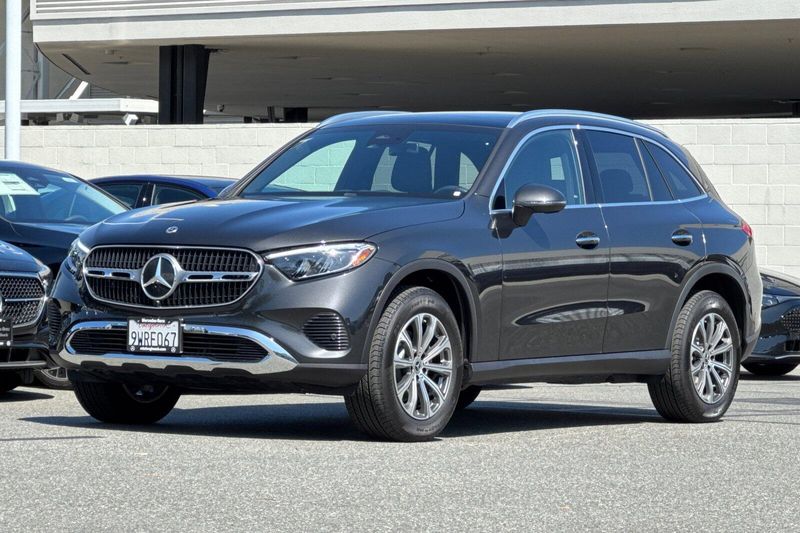 Used 2026 Mercedes-Benz GLC 300Image 8