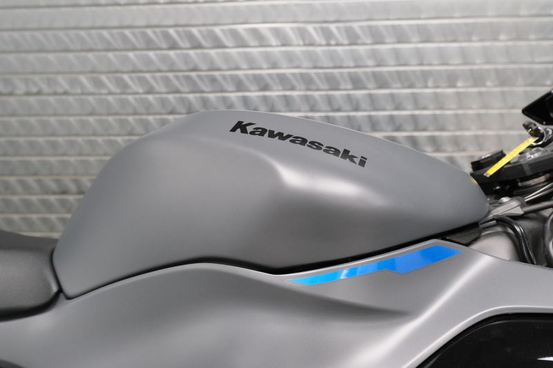USED 2026 KAWASAKI NINJA ZX6R ABS Image 12
