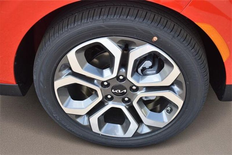 New 2025 Kia Soul EXImage 11