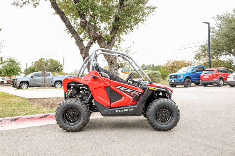 NEW 2026 POLARIS RZR 200 EFI Image 13