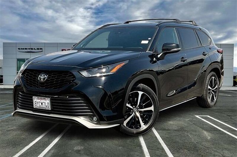 2021 Toyota Highlander XSEImage 1