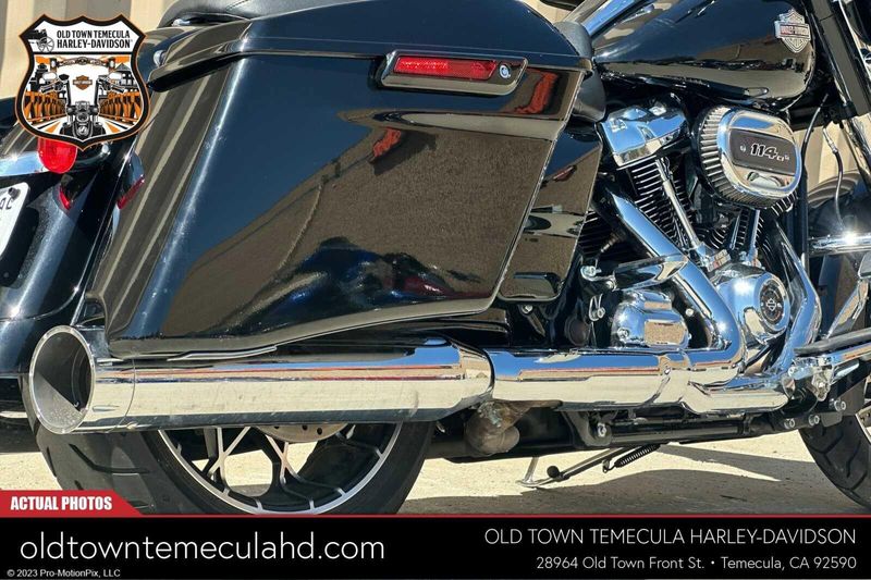 2022 Harley-Davidson Street Glide in a Black exterior color. BMW Motorcycles of Temecula – Southern California (951) 506-6903 bmwmotorcyclesoftemecula.com 