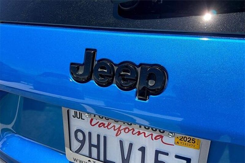 Used 2023 Jeep Cherokee AltitudeImage 29