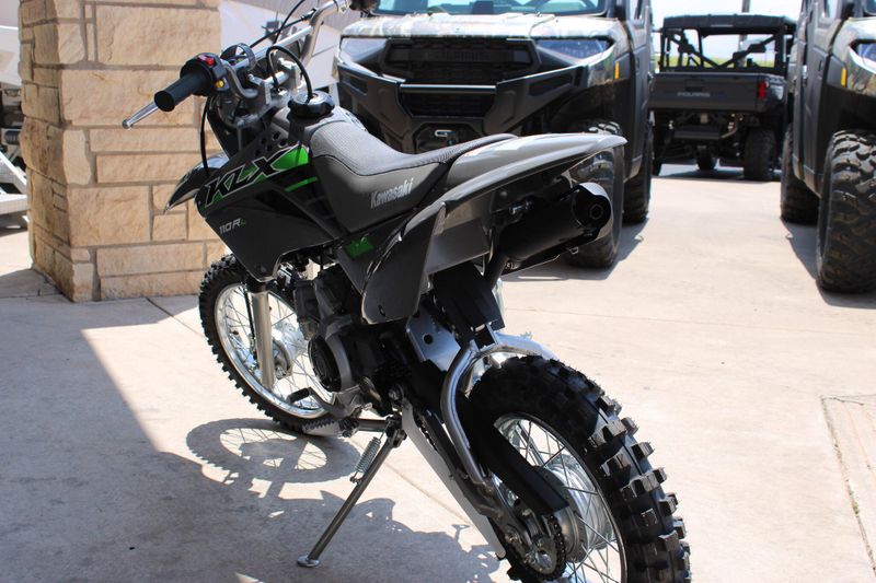 2025 Kawasaki KLX110R L BATTLE GRAY Image 6