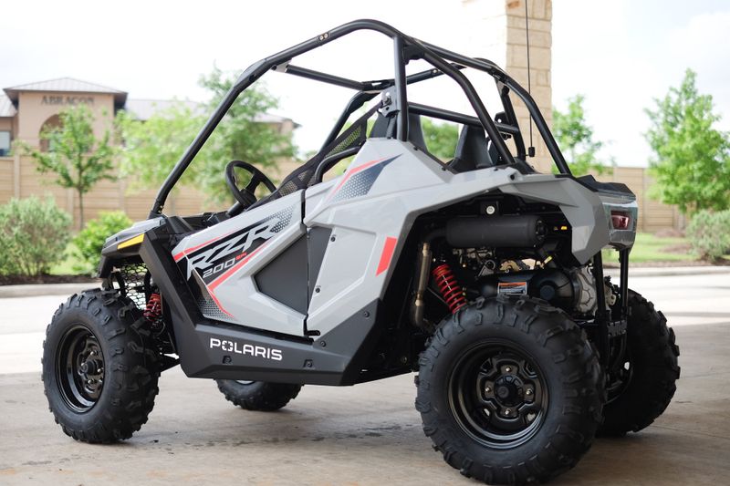 2024 Polaris RZR 200 EFI  STORM GRAY Image 9