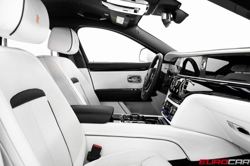 Used 2024 Rolls-Royce Ghost *STARLIGHT HEADLINER*Image 35