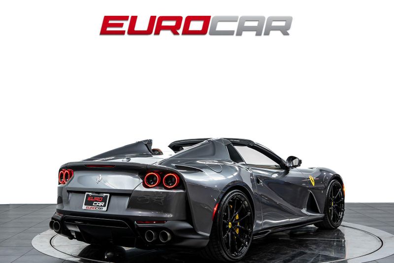 2022 Ferrari 812 GTS *AIRBRUSHED SCUDERIA LOGO * SUSPENSION LIFTER*Image 6