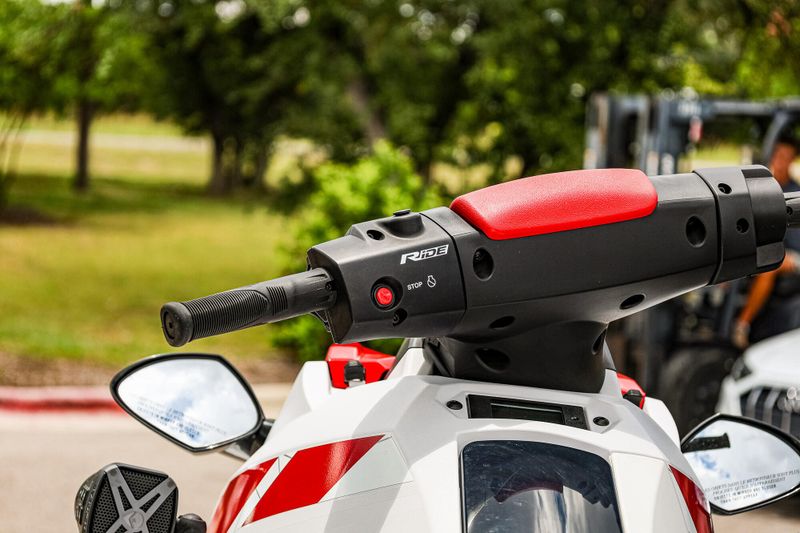 2021 Yamaha EX LIMITED TORCH RED AND WHITE Image 14