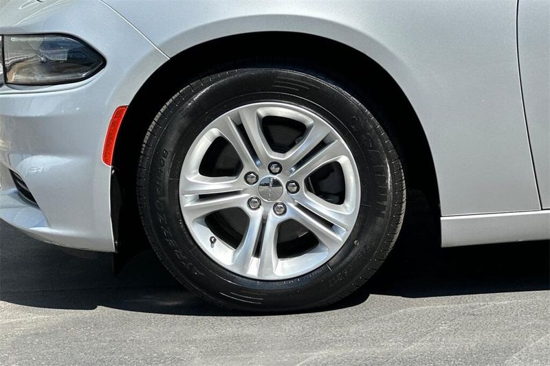 2021 Dodge Charger SXT photo 24