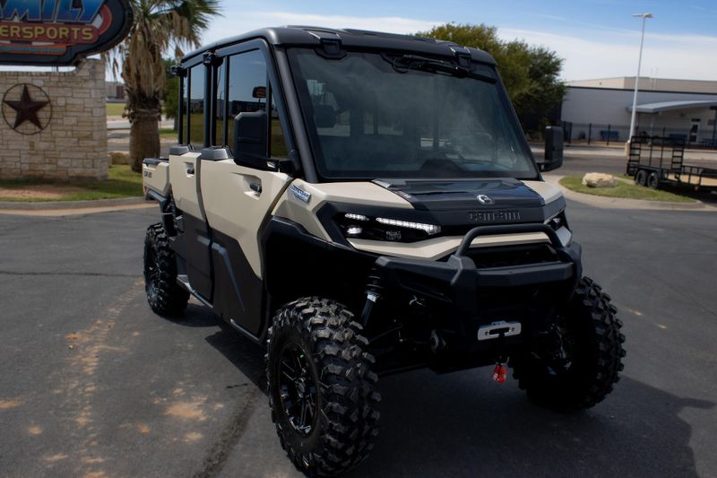 NEW 2026 CAN-AM DEFENDER MAX LIMITED CAB HD11 Image 1
