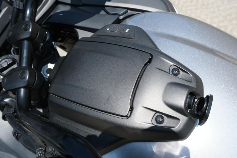 USED 2018 YAMAHA STAR ELUDER Image 22