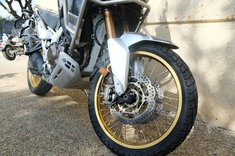 USED 2019 HONDA AFRICA TWIN ADV SPORT Image 10