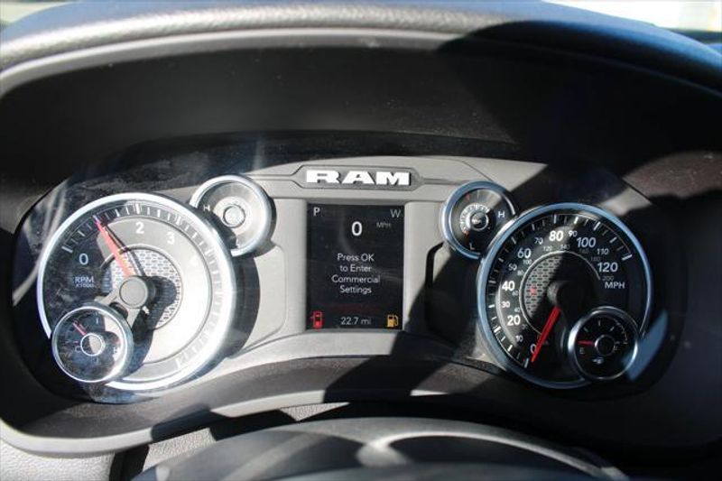 2023 RAM 3500 Chassis Cab Tradesman/SLTImage 20