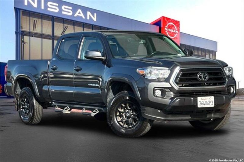 Used 2022 Toyota Tacoma Image 1
