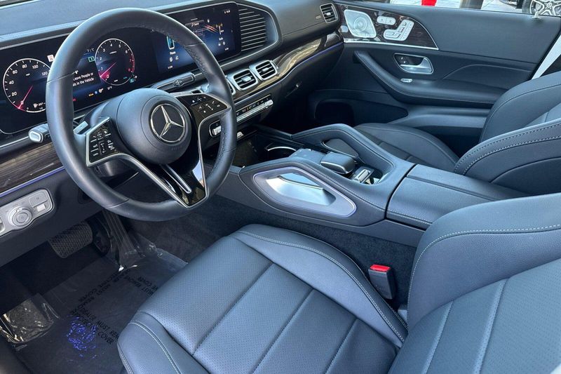 Used 2026 Mercedes-Benz GLS 450Image 10