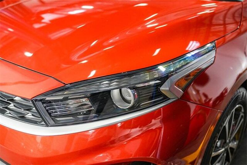 2022 Kia Forte LXSImage 10