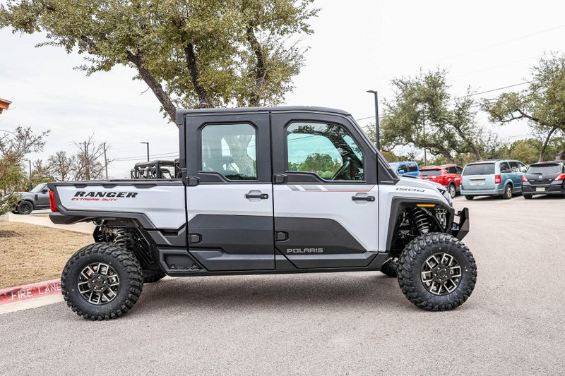 2025 Polaris RANGER CREW XD 1500 NORTHSTAR EDITION PREMIUM GHOST WHITE METALLIC SMOKEImage 8