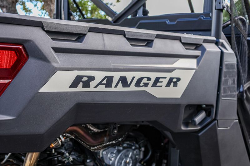 2025 Polaris RANGER CREW 1000 PREMIUM MIRAGE BEIGEImage 9