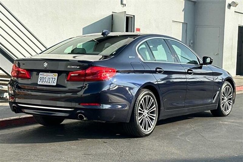 2019 BMW 5 Series 530e iPerformanceImage 4