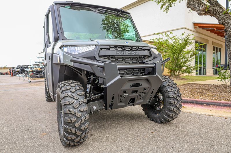 NEW 2027 POLARIS RANGER CREW XP 1000 CAB Image 6