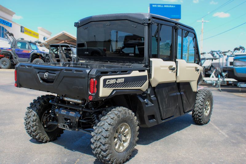 2025 Can-Am DEFENDER MAX LIMITED CAB HD10 DESERT TAN AND STEALTH BLACK Image 2