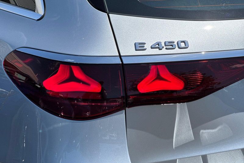 New 2026 Mercedes-Benz E-Class E 450Image 23