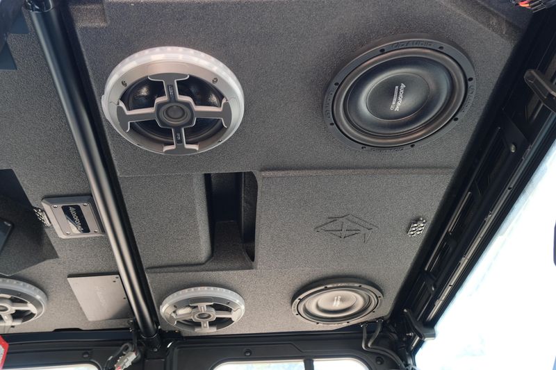 NEW 2025 POLARIS RANGER CREW XP 1000 NORTHSTAR TEXAS EDITION Image 15