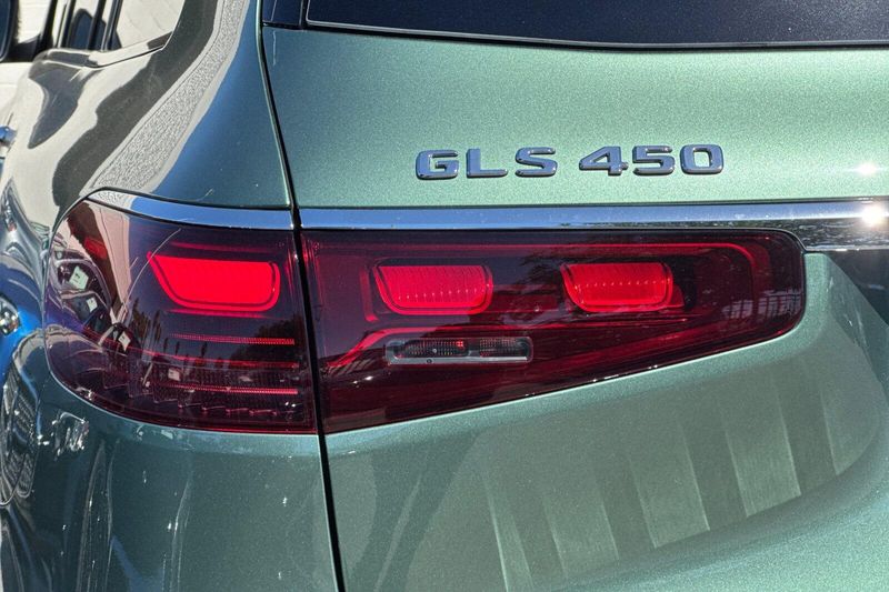 New 2026 Mercedes-Benz GLS 450Image 25