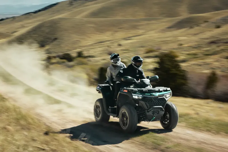 New 2027 CFMOTO CFORCE 800 TOURING Image 4