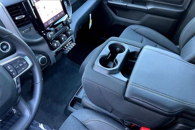 2025 RAM 1500 Tradesman Crew Cab 4x2 5