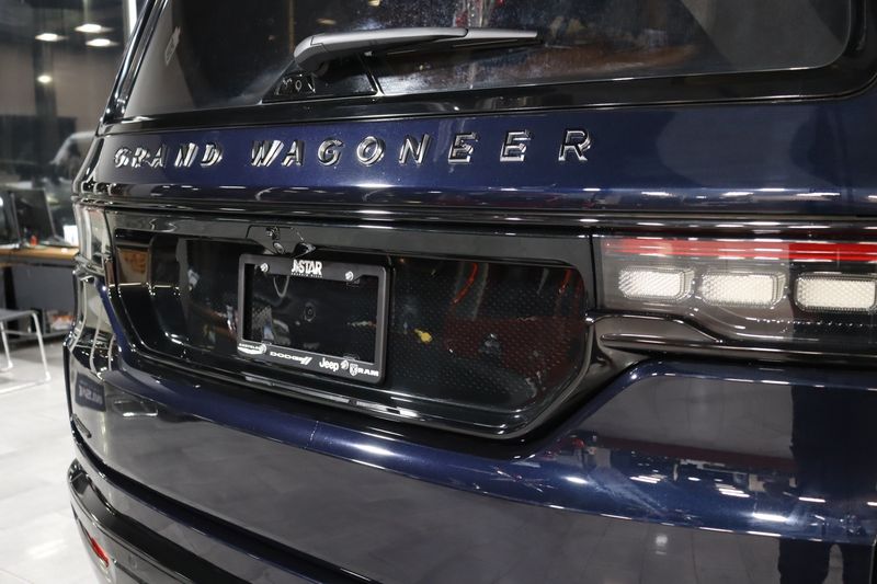 2023 Grand Wagoneer Series III Obsidian 4X4