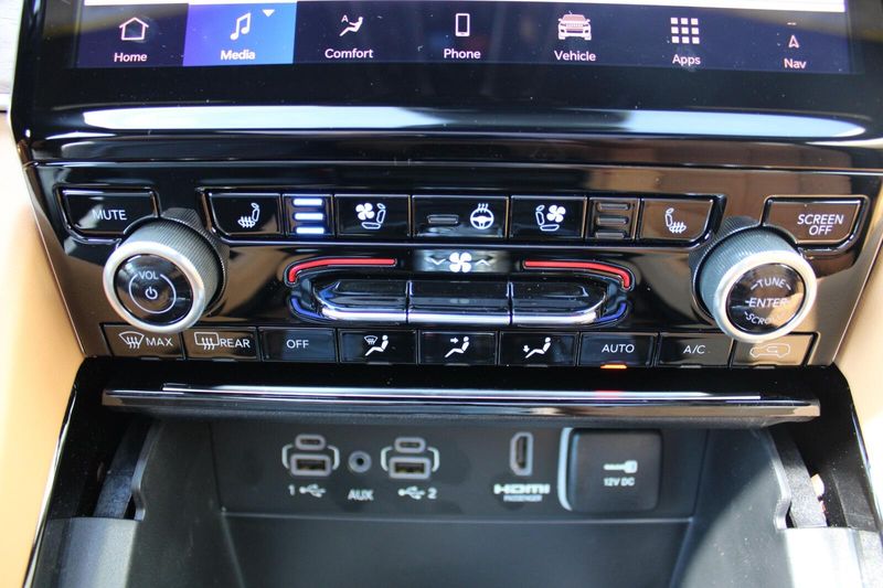 2025 Jeep Grand Cherokee L Summit Reserve photo 21
