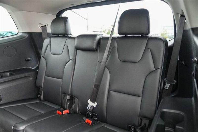 Used 2022 Kia Telluride LXImage 19