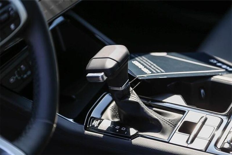 New 2025 Kia K5 GT-LineImage 10