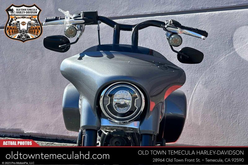 2021 Harley-Davidson Softail in a GAUNTLET GRAY METALLIC exterior color. BMW Motorcycles of Temecula – Southern California (951) 506-6903 bmwmotorcyclesoftemecula.com 