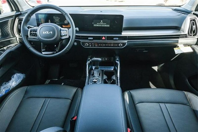 2025 Kia Sorento SImage 5