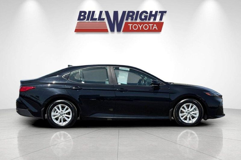 Used 2025 Toyota Camry LEImage 2