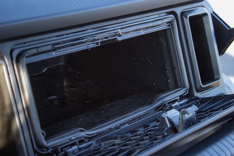 NEW 2026 CAN-AM DEFENDER XT HD11 WITH 1025 INCH TOUCHSCREEN Image 34