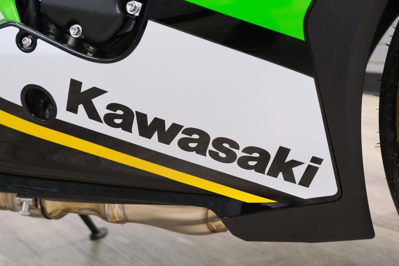 NEW 2025 KAWASAKI NINJA ZX10R KRT EDITION Image 14