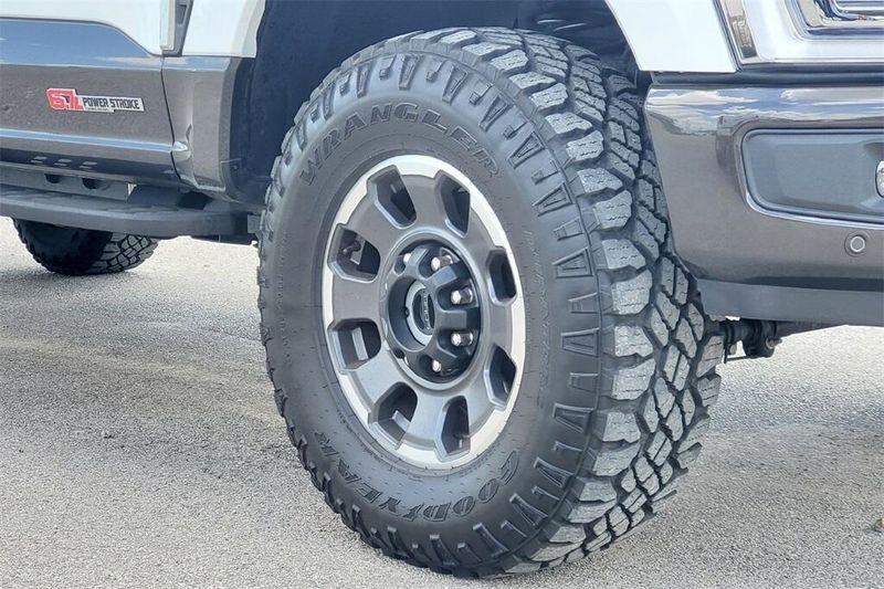 2024 Ford F-250 King Ranch photo 4