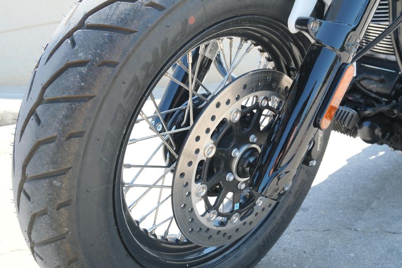 USED 2024 INDIAN MOTORCYCLE CHIEF BOBBER Image 8