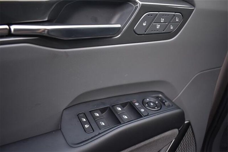 New 2026 Kia EV9 LandImage 24