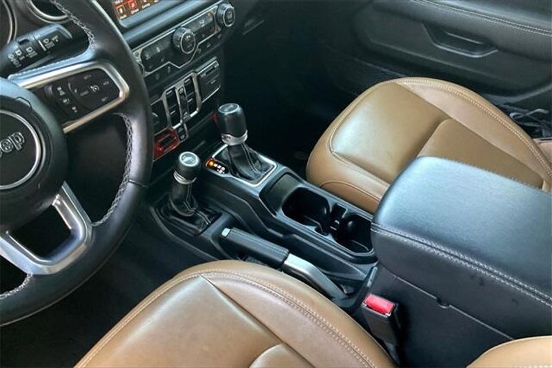 Used 2021 Jeep Wrangler Unlimited RubiconImage 17